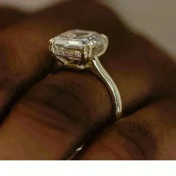 NWT Emerald Cut Simulated Engagement Ring 5.5CT Yellow plating over Silver sz 6 - Picture 8 of 10